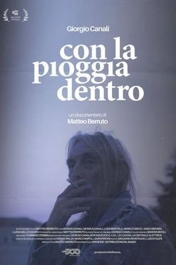 locandina del film CON LA PIOGGIA DENTRO