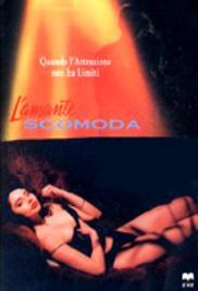 locandina del film L'AMANTE SCOMODA